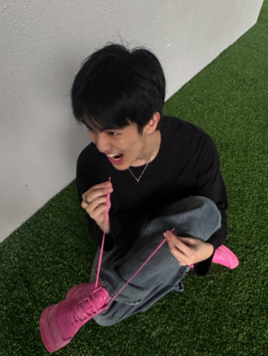 up2_power's tweet image. หนุ่ม onitsuka สีพิ้งคึ สวยมาก

#OnitsukaTiger #TIGCOURT
#DPromptCommunication
#BenBunyapol