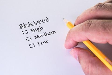 wealthsmart's tweet photo. You say you can handle a 40% crash, but does it matter? Here’s why high earners must prioritize capacity over comfort. https://t.co/LuzxqsAMNP https://t.co/JKNL8AYFH3