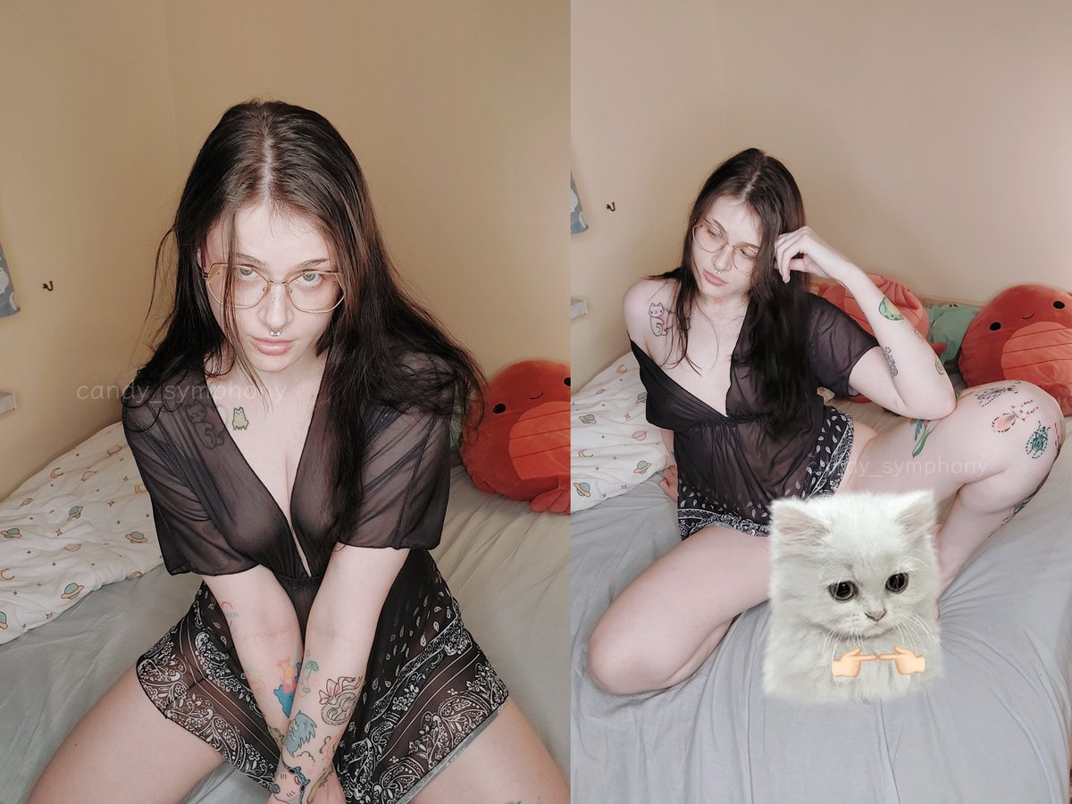 My fans really loved the new homemade photoshoot 👉👈 you should see it too 🥰 on 💙🤍 candy_symphony