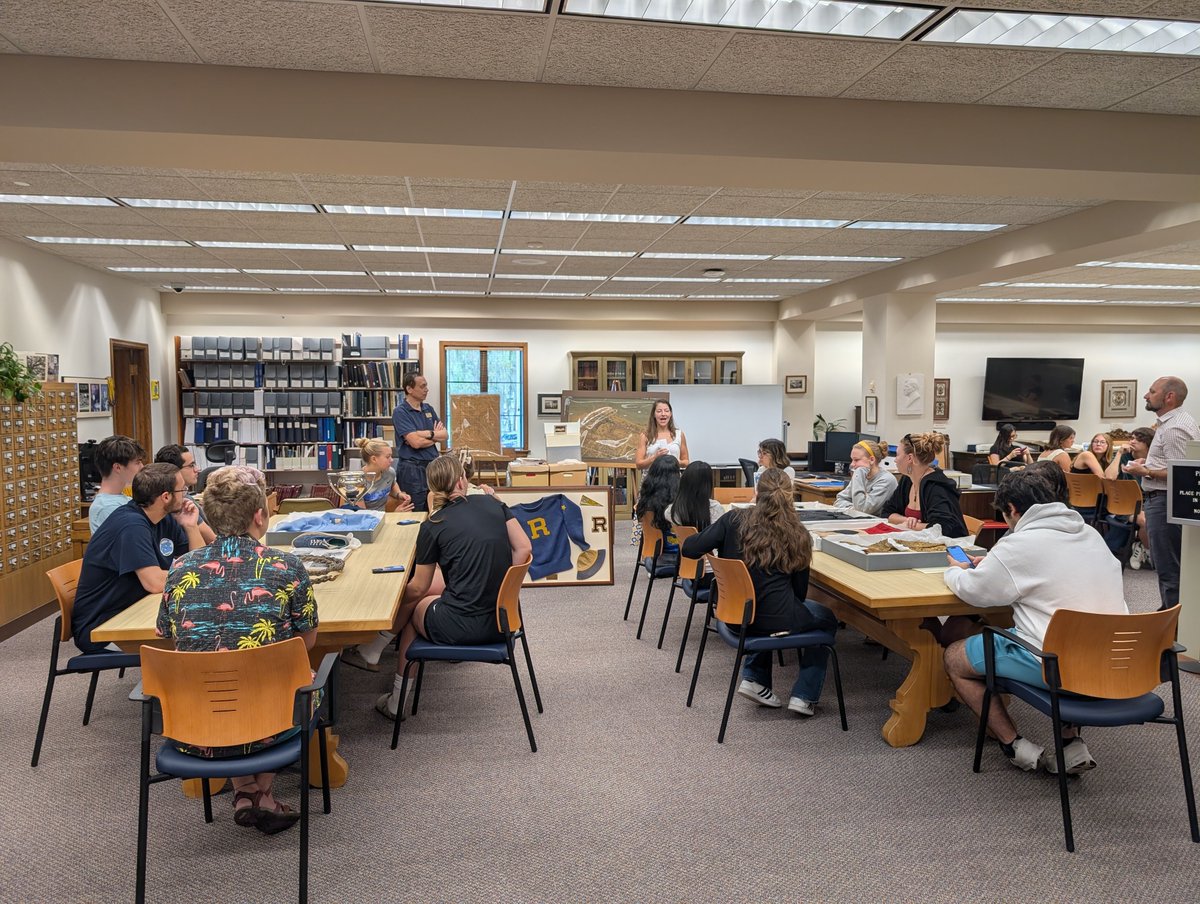 RollinsArchives's tweet image. This month, Prof. MacKenzie Ryan and Prof. &amp;amp; Zack Gilmore&apos;s RCC201Honors students took a stab at describing and dating objects from our #specialcollections by sight! They learned the answers and how each object came to #RollinsArchives from Prof. Wenxian Zhang.
#ArchivesMonth