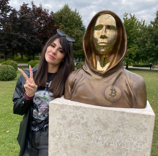 Crazy it's been 17 years since Satoshi published the Bitcoin white paper.

A simple idea that continues to inspire innovation, independence, and possibility. Lucky it's been such a big part of my life.

bitcoin.org/bitcoin.pdf