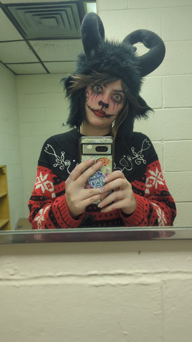 ProbablyACat1's tweet image. R u spooked,,,