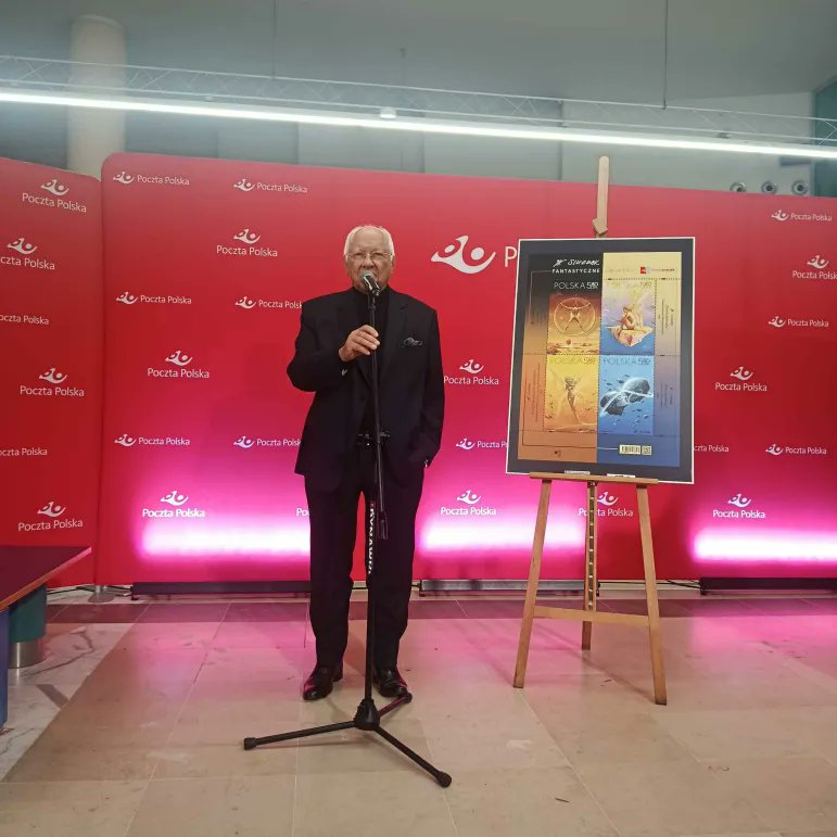 filatelistyka's tweet image. ✨  28 października zaprezentowano nową emisję „Fantastyczne światy” 🧚🏼‍♀️ — z dziełami wybitnego polskiego artysty Wojciecha Siudmaka.

To dopiero początek naszej współpracy z Mistrzem Siudmakiem — przed nami jeszcze wiele inspirujących projektów, które przeniosą nas w nieznane…