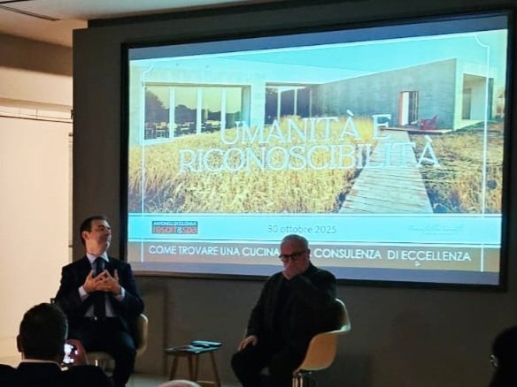 CeccottiD's tweet photo. Dialogare e confrontarsi con @ChefColonna per trovare valori e caratteristiche che legano cucina e consulenza è stato un onore ed un piacere ma anche una sfida gratificante.
Umanità e riconoscibilità sono i valori su cui si devono fondare una cucina e una consulenza di eccellenza https://t.co/BM6Vf7bZvD