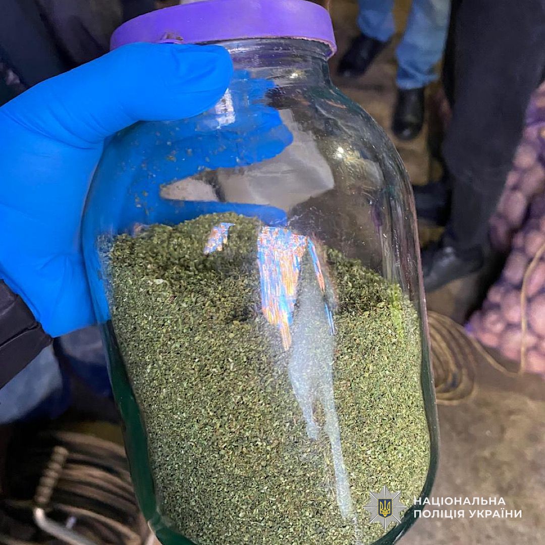 GUNP_Dnipro's tweet image. У Нікополі дізнавачі викрили місцевого мешканця на незаконному зберіганні наркотиків
Джерело: dp.npu.gov.ua/news/u-nikopol…
@34_tv
@news112ua
@istv
#Поліція #Дніпро #новини