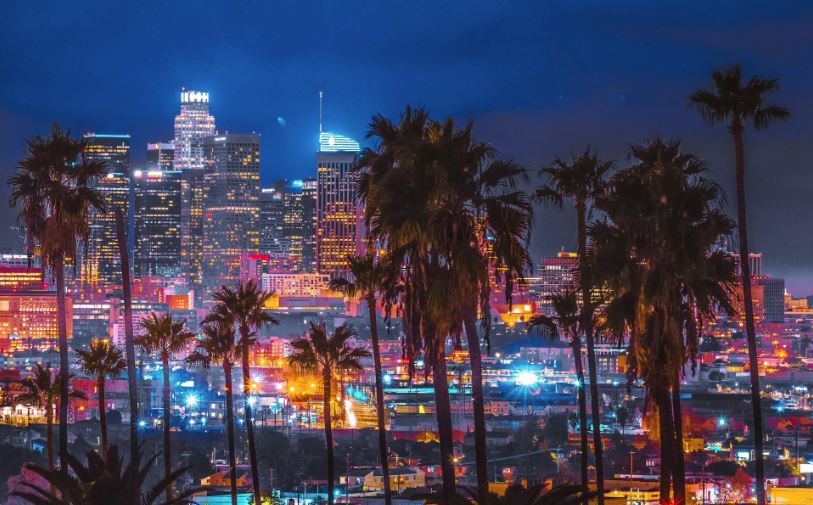 KingMinos777's tweet image. Sharon: "Oh gosh, I'm so sorry, I just wasn't looking...OH MY GOD - MATT CLARK?!" 

#YR #CliffhangerFriday #BOO #HAGW 💥🎃