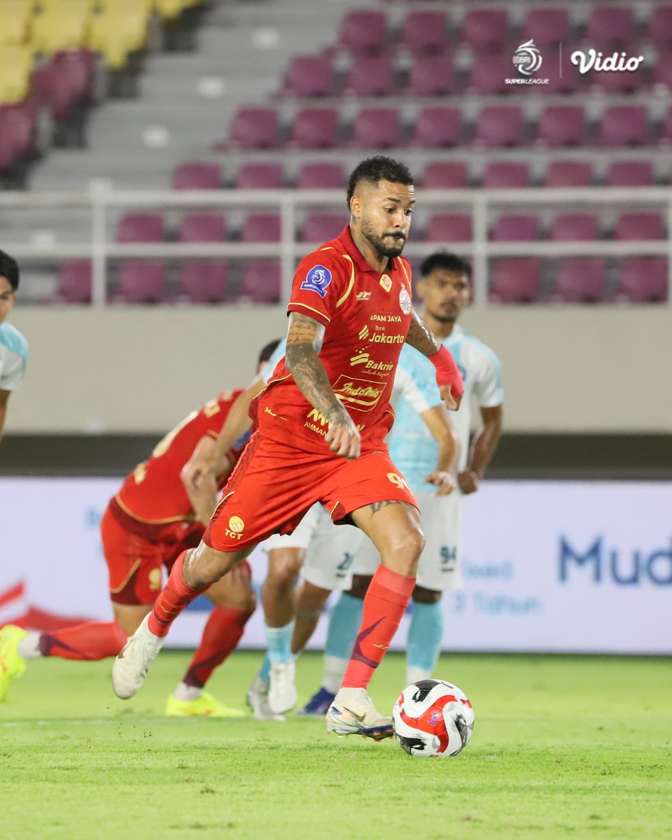 Weekend full senyum, Jak 😁👆

📸: <a href="/ileague_id/">ileague.id</a>