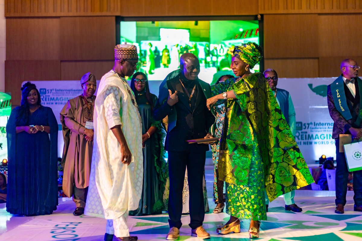 PCLAfrica's tweet image. We’re proud to celebrate two pcl. leaders honoured as Fellows of the Chartered Institute of Personnel Management at #CIPMICE2025.
Our COO, Olawanle Moronkeji, and Managing Consultant, Prof. Ademola Adebipe.
A testament to leadership, and impact.
#pcl