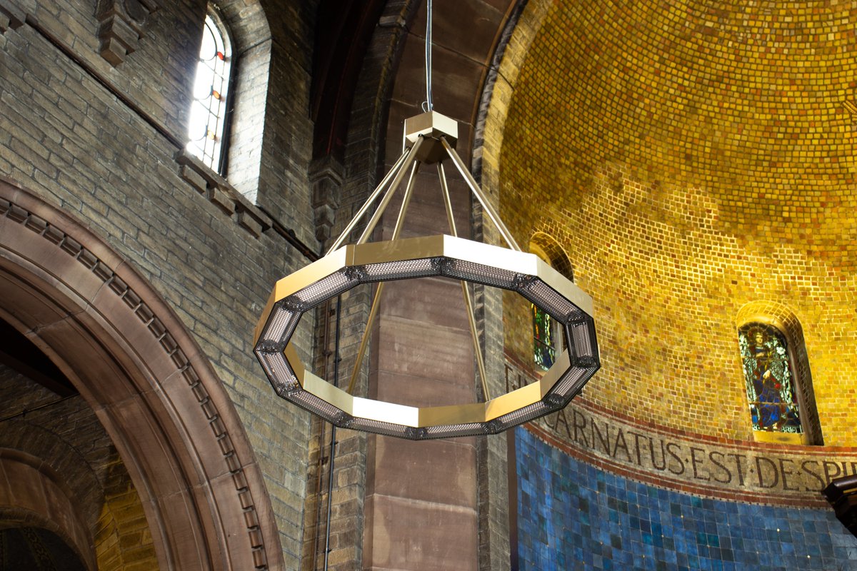 herschel_ir's tweet image. Great to host Adrian Fox, Church of England Environment &amp;amp; Sustainability Officer, at our Bristol facility. We demonstrated how our Halo infrared heaters unite precision design, expert craftsmanship &amp;amp; smart control tech to support sustainability and heritage.