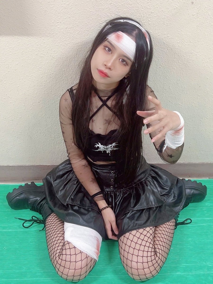 Polaris__Rei's tweet image. Happy Halloween 👁
Nightmare Halloween party ありがとう
お菓子美味しい~~~~~~~~よ🎃(^o^)／
💜💜💜