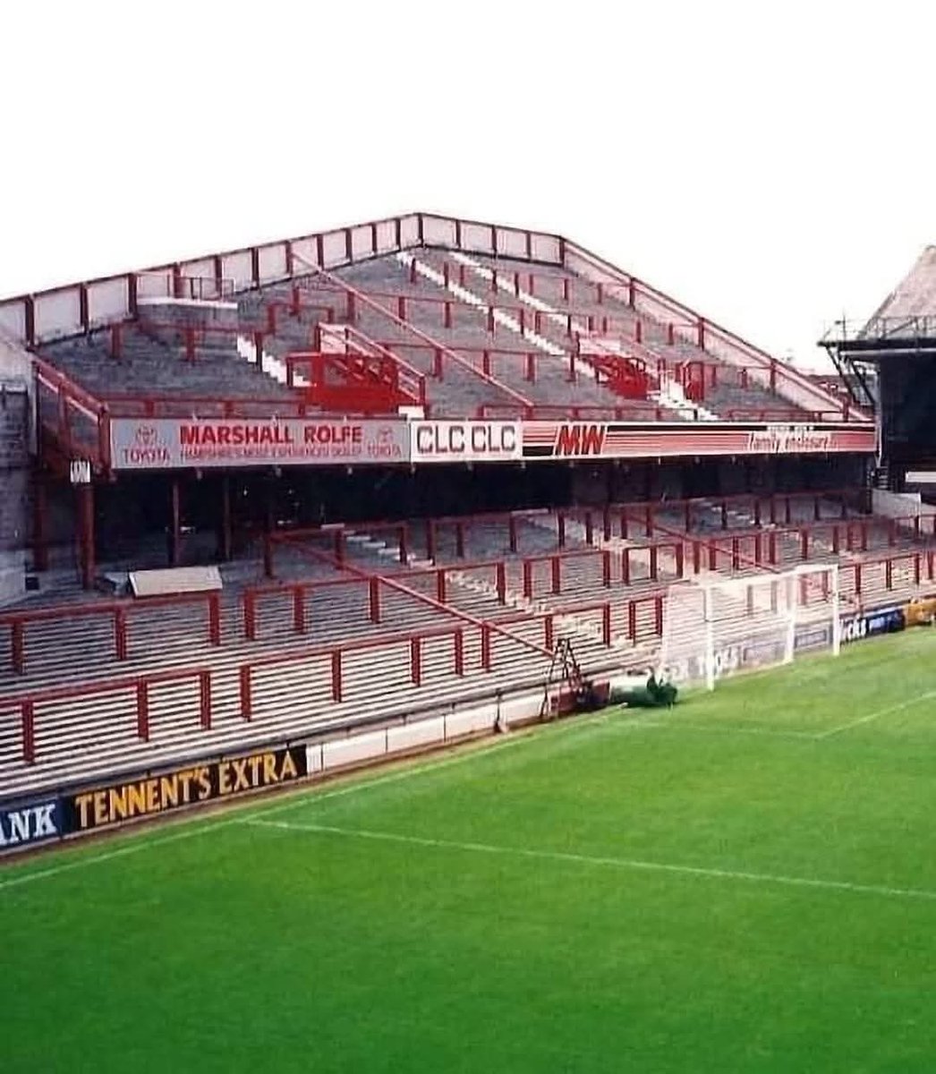 One of the most iconic stands in British football 👌🏟