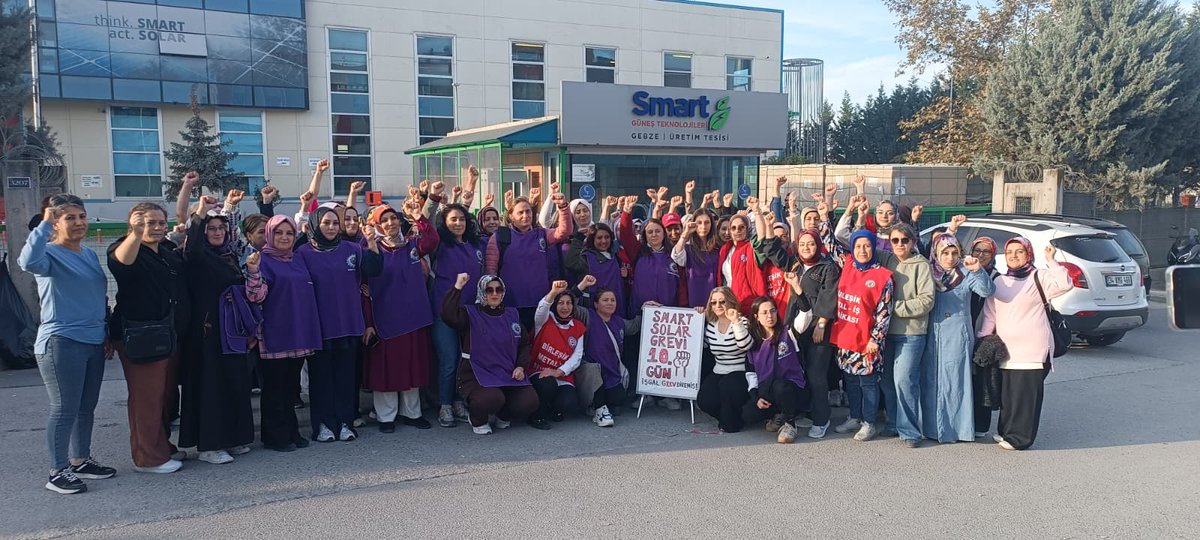 BirlesikMetal's tweet image. 🔴YAŞASIN KADIN DAYANIŞMASI! YAŞASIN SINIF DAYANIŞMASI! YAŞASIN SMART GREVİMİZ!

Merkez Kadın Komisyonumuz, Gebze&apos;deki #SmartSolar Fabrikası önünde 10 gündür grevde olan üyelerimize dayanışma ziyaretinde bulundu.

Smart Solar işçileri, &quot;Kadın dayanışmasıyla... Sınıf…