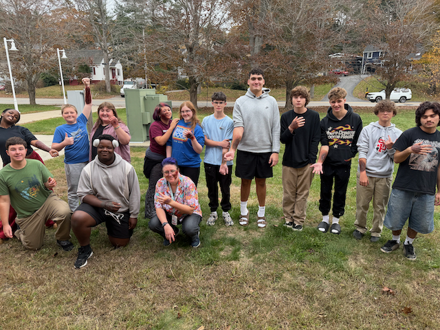 MrsYorkME's tweet image. One of the best labs! SFX makeup with Gwen- students learning practical effects just before Halloween. Always a fun day! #videoclassroom #engagedlearning #specialeffects