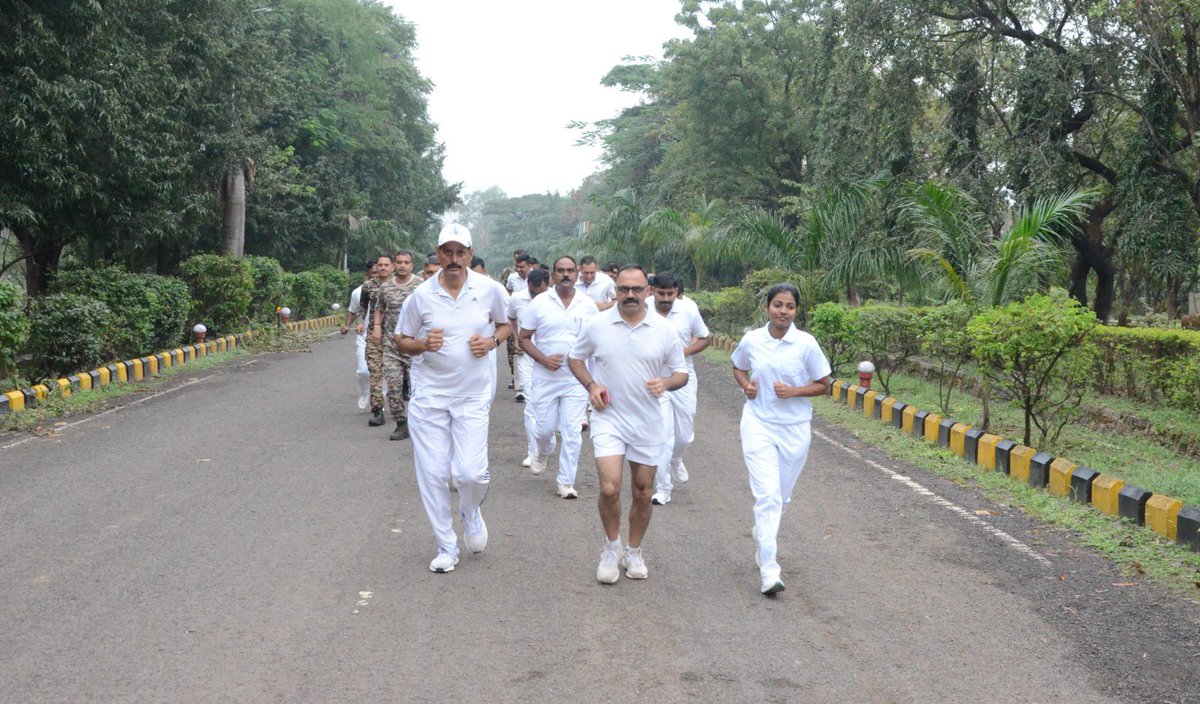 co242bncrpf's tweet photo. Troops of 242 Bn participated in "Run for Unity" and took pledge as a symbol of National unity on the occasion of Rastriya Ekta Diwas. The legacy Sardar patel built and CRPF continues to protect #CRPF #kksector https://t.co/noHBponFVy