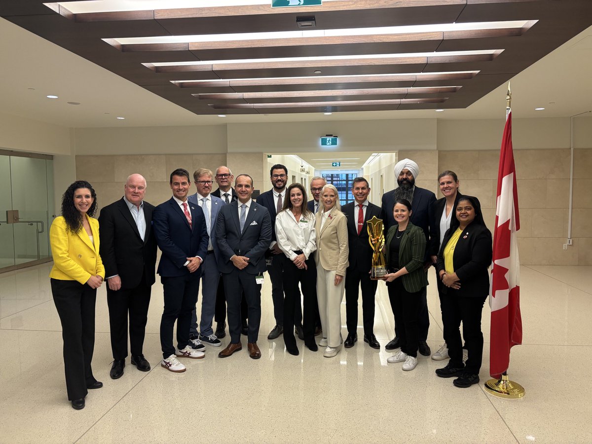 Another great meeting of our Economic Growth Caucus — this one on the economic potential of sport!

Incredible to hear from extraordinary leaders like Diana Matheson, <a href="/sincy12/">Christine Sinclair</a>, and <a href="/CBernardCurler/">Cheryl Bernard</a> on how sport drives opportunity, equality, and pride across Canada.