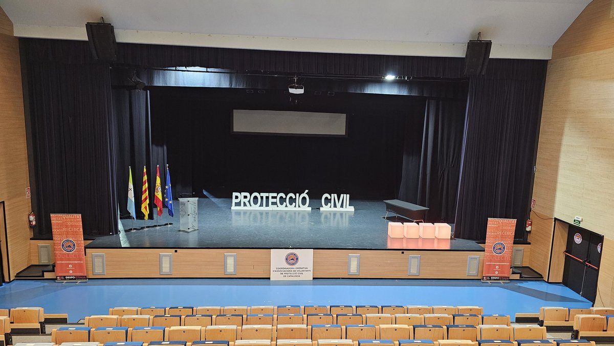 Coordinadora_AV's tweet image. Tot preparat per a l&apos;Acte Institucional amb motiu de la intervenció dels voluntaris de #ProteccióCivil a la #DANA2024 a la Comunitat Valenciana.
Diumenge, 2 de novembre de 2025
A les 11:00h
#Montmeló