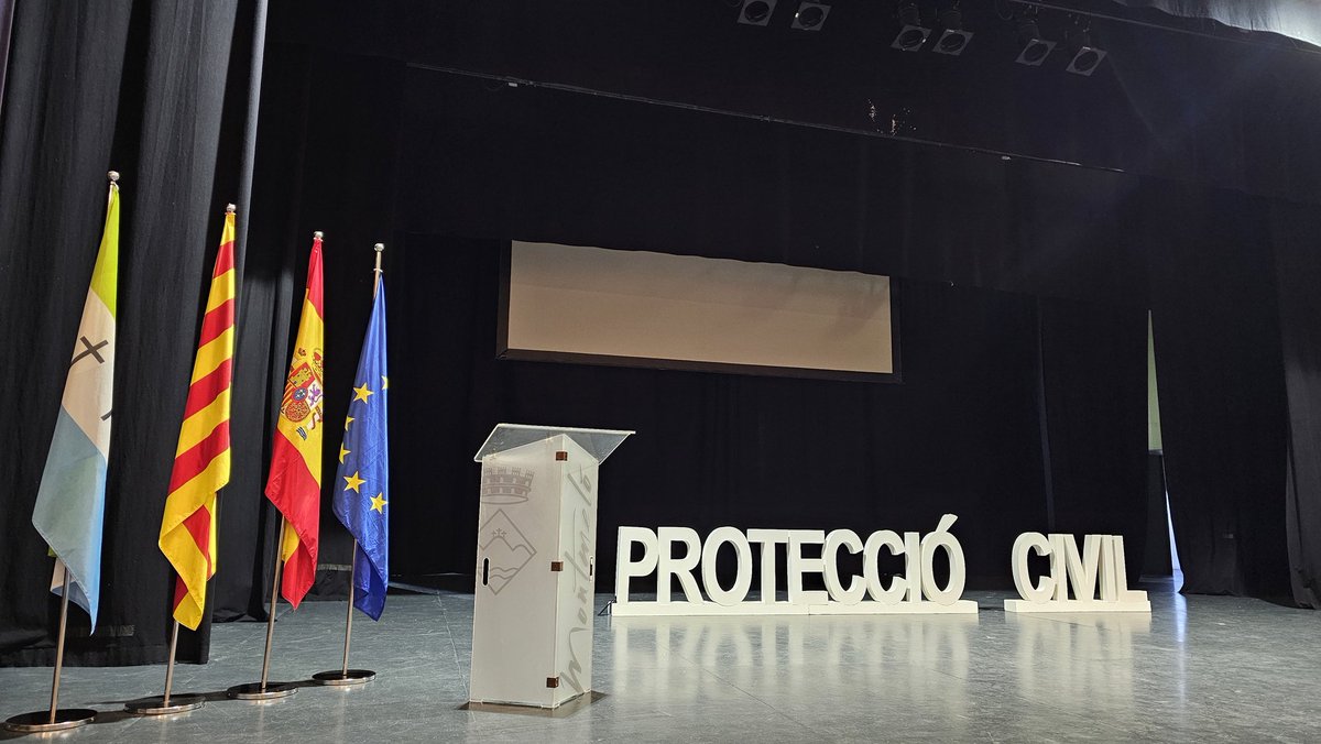 Coordinadora_AV's tweet image. Tot preparat per a l&apos;Acte Institucional amb motiu de la intervenció dels voluntaris de #ProteccióCivil a la #DANA2024 a la Comunitat Valenciana.
Diumenge, 2 de novembre de 2025
A les 11:00h
#Montmeló
