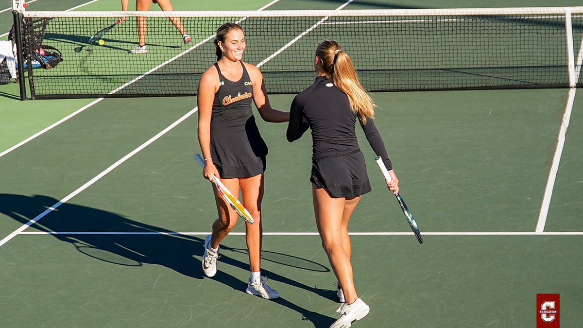 All smiles from doubles this morning 😄

#TheCollege 🌴🎾