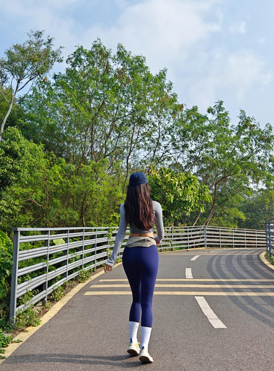 ff6_js's tweet image. 🌻 Elegance is consistency in motion.