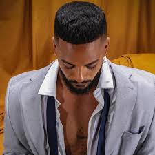 commande de l album passée <a href="/Slimaneoff/">Slimane</a>  tellement hate d avoir ce futur bijou entre les mains