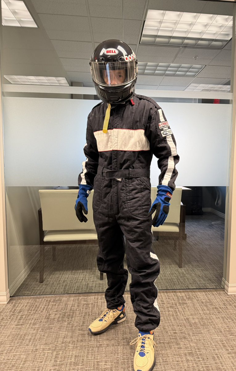 bondoa6's tweet photo. Happy Halloween 🎃 

#iwannagofast 🏎️🏁 https://t.co/BgtxacPydQ