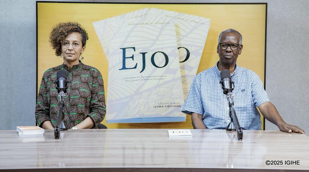 #Littérature 
 
Béata Umubyeyi Mairesse, écrivaine rwandaise résidant en France, signe avec EJO un ouvrage poignant qui explore l’histoire du Rwanda avant et après le génocide contre les Tutsi de 1994.

Écrit en français et traduit en kinyarwanda par Kayimahe Venuste, ce livre