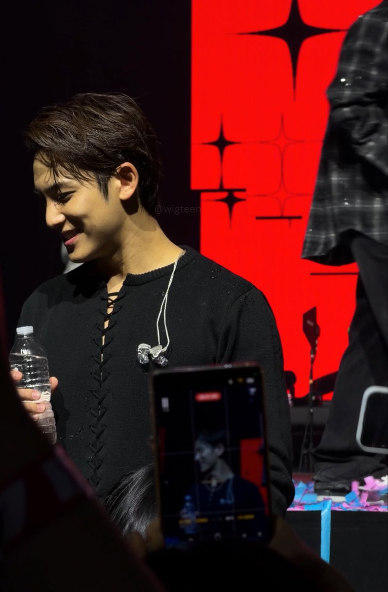 wigteen's tweet image. is it too much to thank mingyu for being such a light in my life? like being able to see him so close and have so much fun just in the same vicinity of him was so healing. he is the personification of love and i couldn’t have picked a better man to be my bias