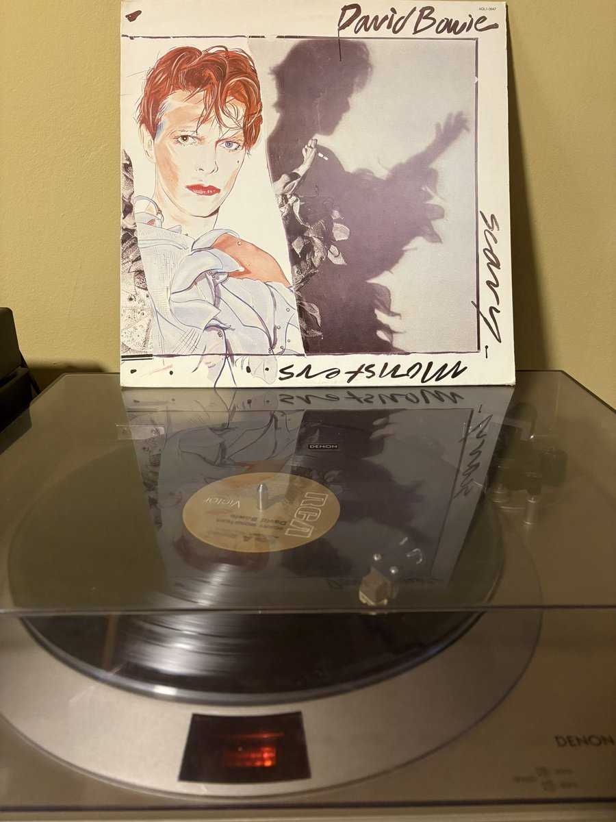 Starting Halloween weekend off right listening to some Scary Monsters…🎃👻🧛‍♂️🧙👺
#BowieForever
#Hallowen2025