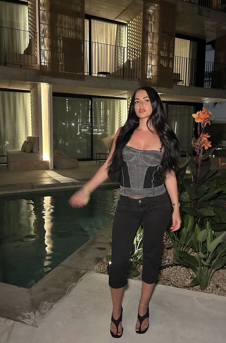 sarahjayden690's tweet image. Living my best life #beauty #positivityalways