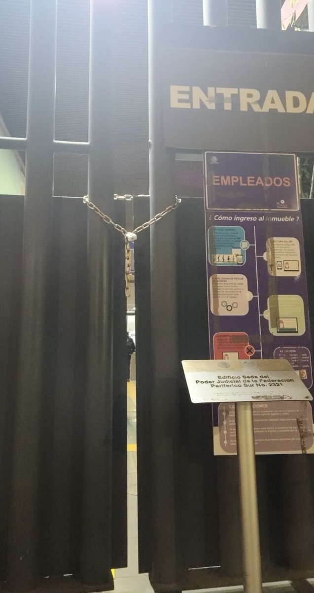 Marangeles29's tweet image. #PoderJudicial. Periférico 2321 cerrado.