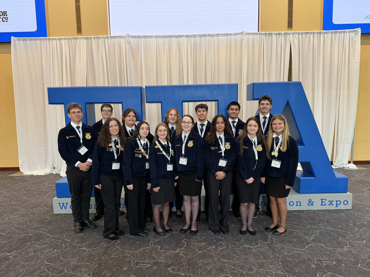 ⭐️⭐️⭐️ NATIONAL 3 STAR CHAPTER ❤️💛🏹

Riverdale FFA was honored with our 3 star chapter award at the 2nd general session of the 98th National FFA Convention!

This award is a testament to the hard work of our members and advisors each and every day! <a href="/RiverdaleHighTN/">Riverdale HS</a> <a href="/RuCoCTE/">RuCo CTE</a>