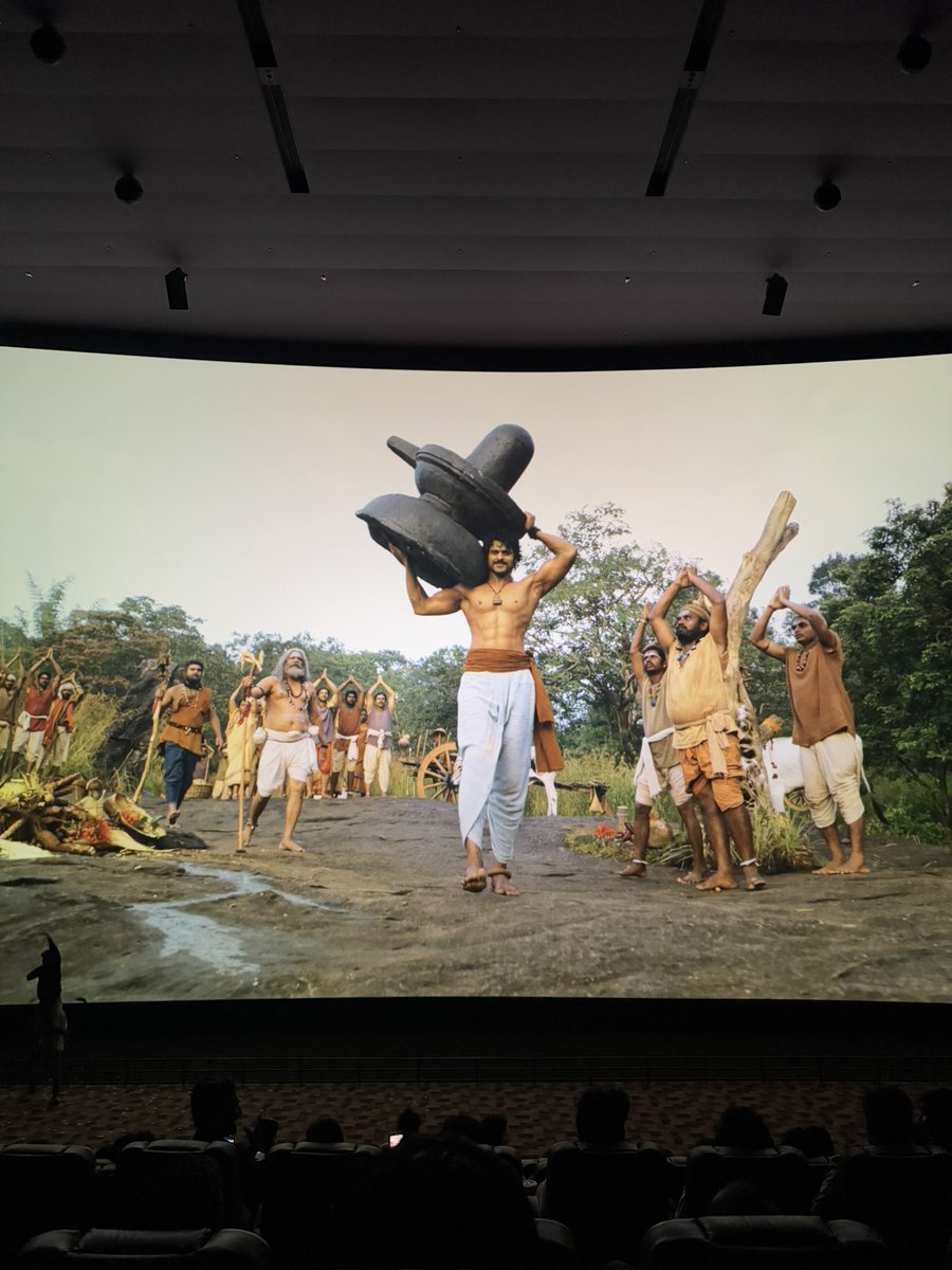 arjunadivannee's tweet photo. 📍V EPIQ
 (INDIA’S LARGEST SCREEN)
EPIQ format at it’s finest❤️‍🔥 @epiqcinema 
#Vepiq
#BahubaliTheEpic https://t.co/G7LdQAc1Oo