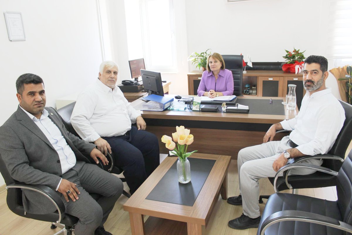 Mersin İl Başkanımız Sayın Salih Demir, İl Teşkilat Başkanımız Sayın Halil İzzet Erdem İle birlikte Yenişehir Nüfus Müdürülüğüne atanan Binnaz Doğan Hanımefendi’ye hayırlı olsun ziyaretinde bulunduk. 
Kendisine yeni görevinde başarılar diliyoruz.
<a href="/HurDavaPartisi/">HÜDA PAR</a> 
#Hüdapar