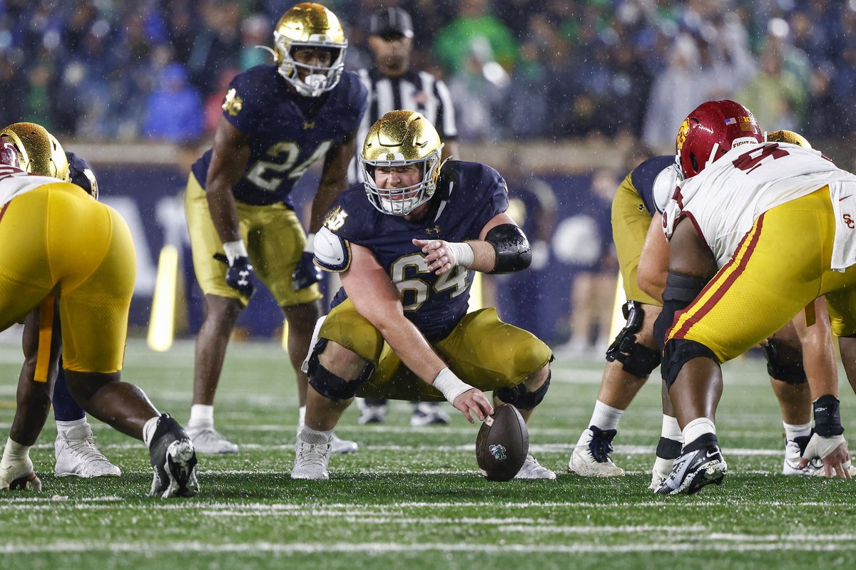 Eric Otting, a former college OL, set the football standard in his home, and both of his sons followed the path to college football.
“He’s my biggest role model,” Joe Otting said. “He’s who I look up to. I love him to death. He has me ready."
🔗on3.com/teams/notre-da…