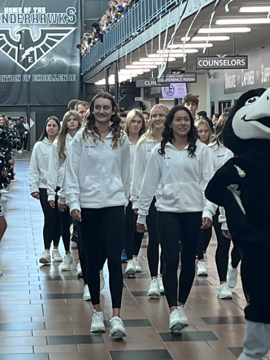 Your Hawks are heading to State! Good luck to our cross country runners tomorrow at the ⁦<a href="/OHSAASports/">OHSAA Sports</a>⁩ State Championships! ⁦<a href="/EAST_HAWKS/">Lakota East High</a>⁩ ⁦<a href="/LEHS_XCHawks/">Lakota East High School Cross Country</a>⁩