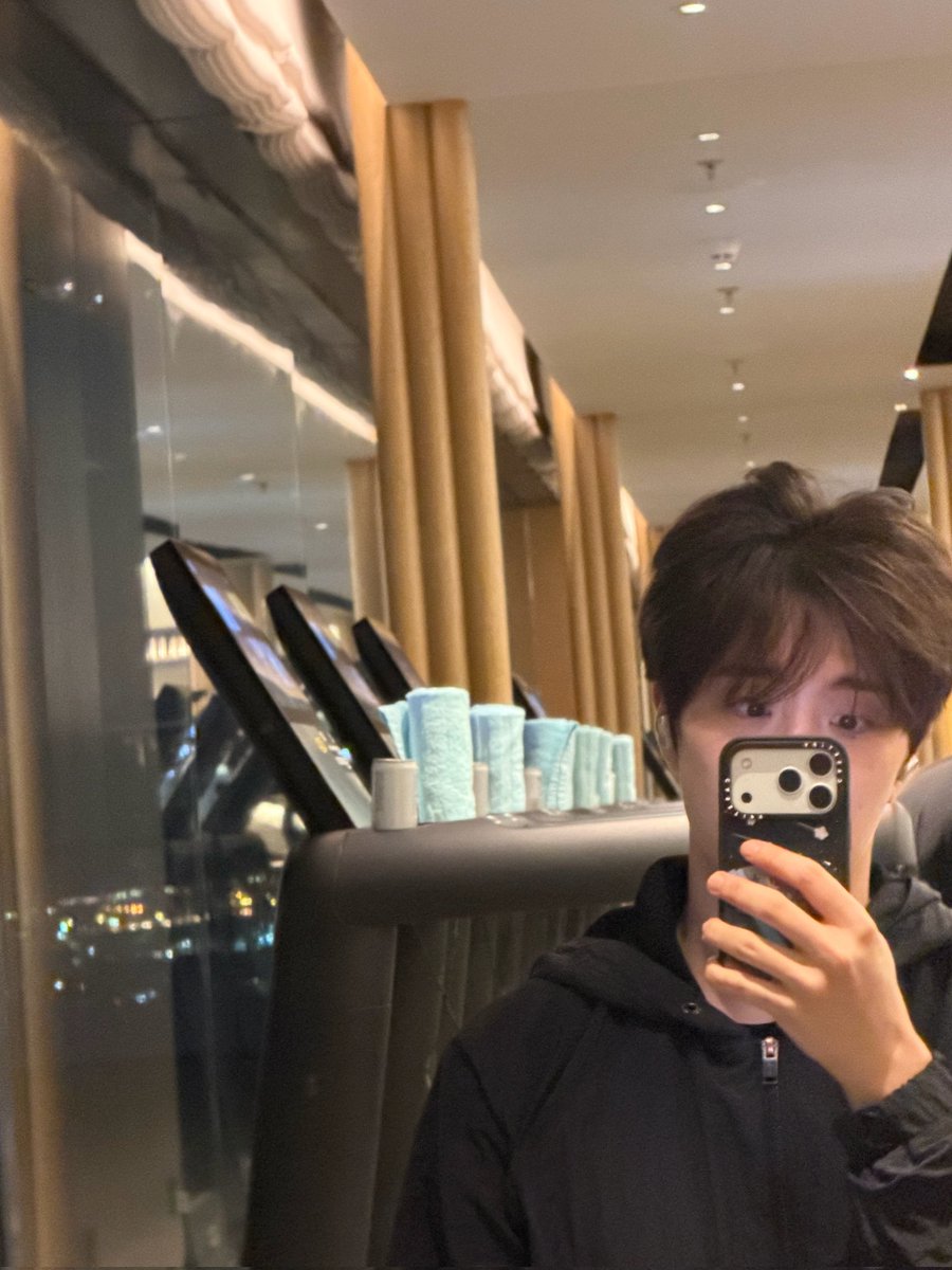 youngjaegallery's tweet photo. 🫧 31102025 https://t.co/FFahJdgYWH
