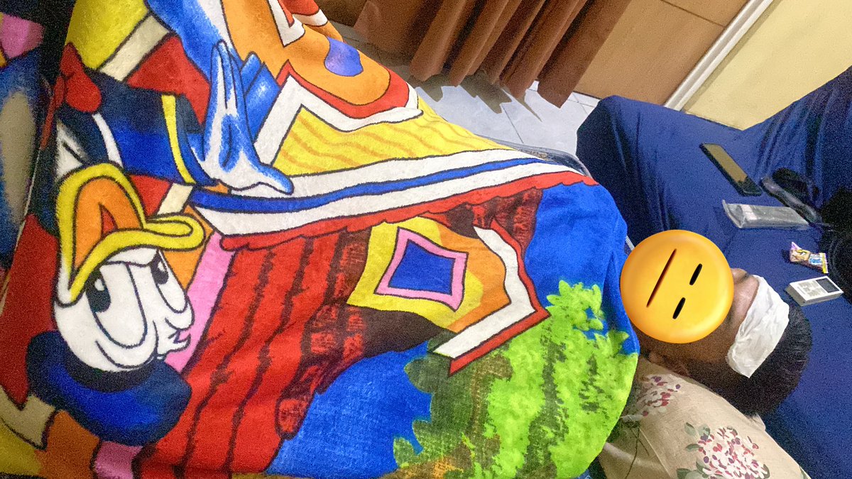 starduustyy's tweet photo. Diketik H+7 pulang dr jkt, energi beneran abis, stresss! Sampe rumah mau bobo, belanja ke pasar, meal prep tp jam 1 nginjek rumah, jam 2 atap ambrol 😩 jam 2 jg suami demam tinggi bgtt lanjut bobo pikir besok aja deh, tp besok aku tepar jg, dahlah urusan atep nanti dulu deh😩😭 https://t.co/AC68LOojUZ