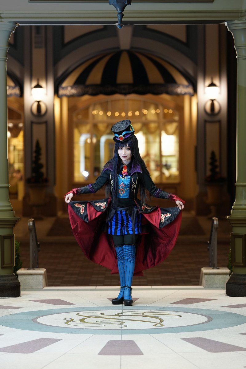 cyanbe_d_cos's tweet photo. ⚠Dハロ仮装⚠
  ザ・ヴィランズ・ハロウィーン
      　“Into the Frenzy” ダンサー

︶ ͝ ⏝𖥔𝅄︶ ͝ ⏝ ✶ ⏝ ͝ ︶𝅄𖥔⏝ ͝ ︶
 それでは皆様 またお会いしましょう
　  最高にフレンジーな
　　 ハロウィーンパーティーで
　  ✦ . 　𖥔⁺ 　 . ✦ . 　⁺𖥔 　 . ✦

'
P:ヒロさん
#Dハロ仮装2025 https://t.co/tUHA9u0Vnw