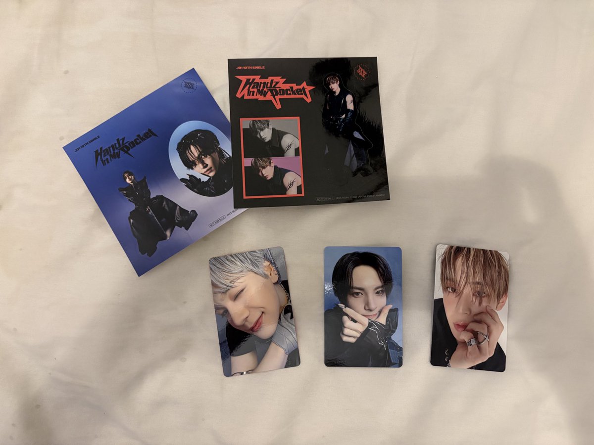 けいけい tweet media