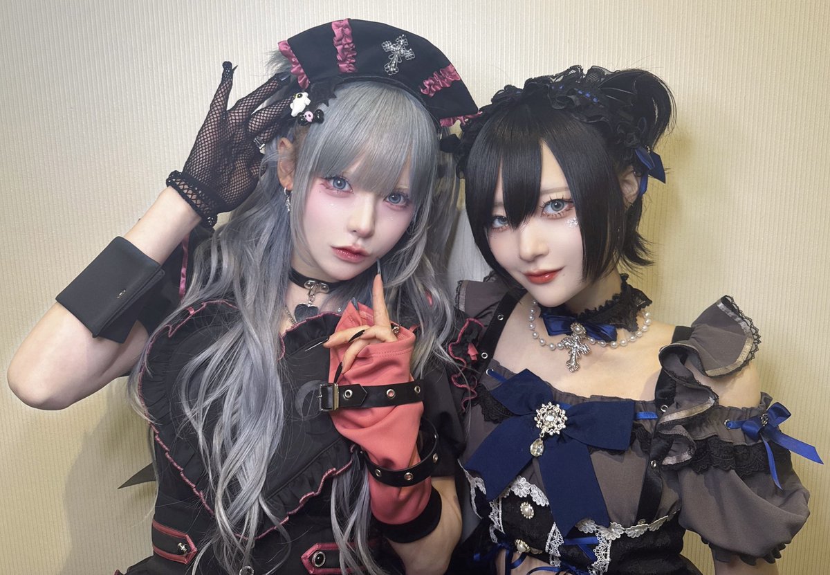 Moon and Luna are all set for Halloween. Who’s going to be the lucky soul that tricks and treats them both?