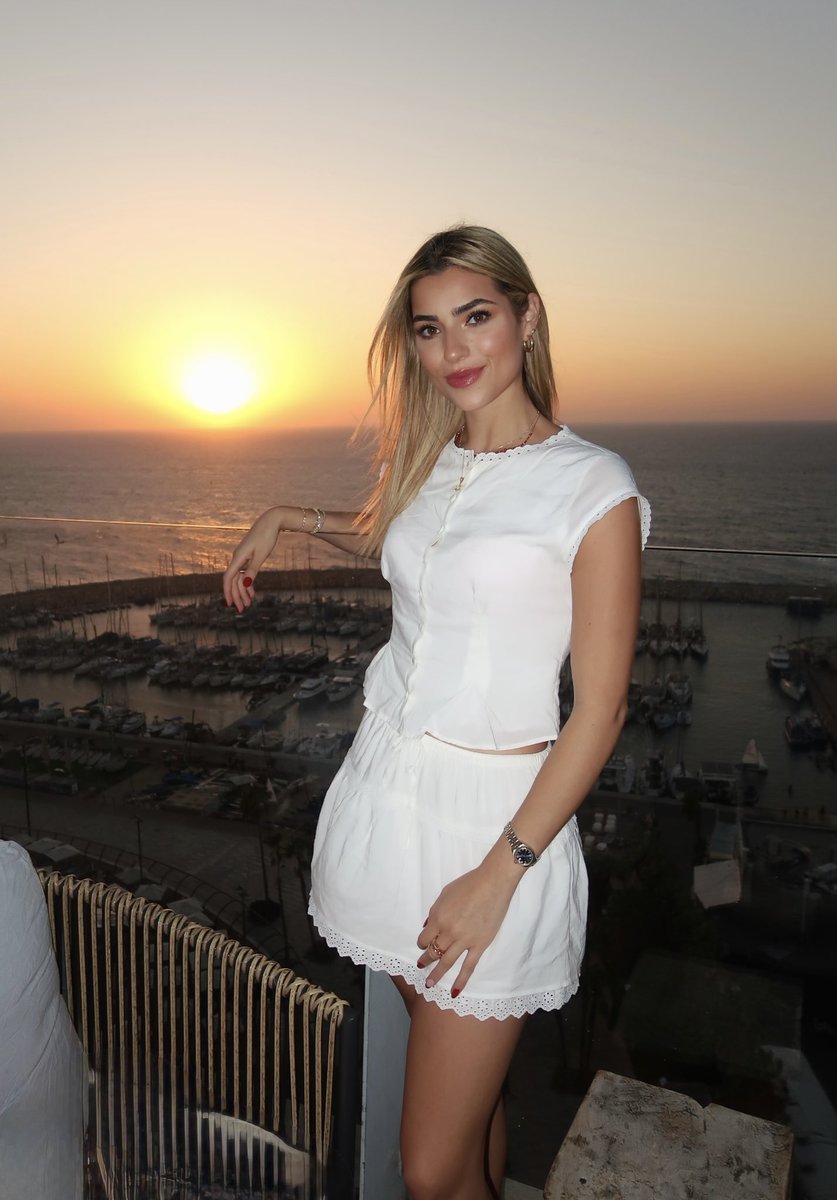 thedebralea's tweet image. Shabbat Shalom from Tel Aviv 🤍🌅🇮🇱