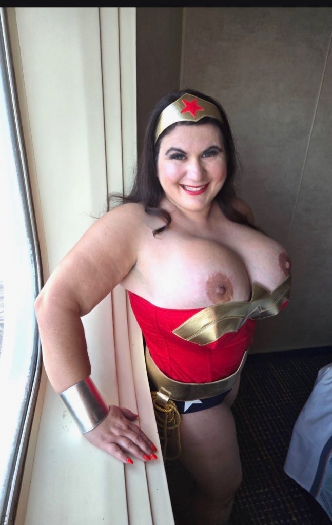 <a href="/boobman24/">B(o)Y(o)b Man 👀</a> <a href="/CherylUbera/">Cheryl Ubera</a> showing off her sexy Wondertits. How I’d love to give it to wonder woman right now