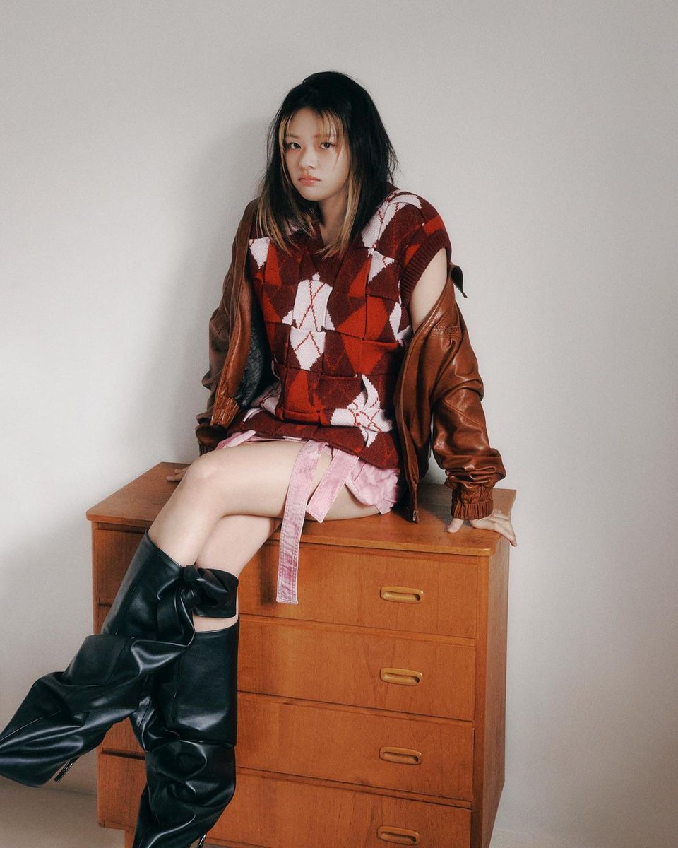 Happy 29th birthday to the talented Jeongyeon of #TWICE.