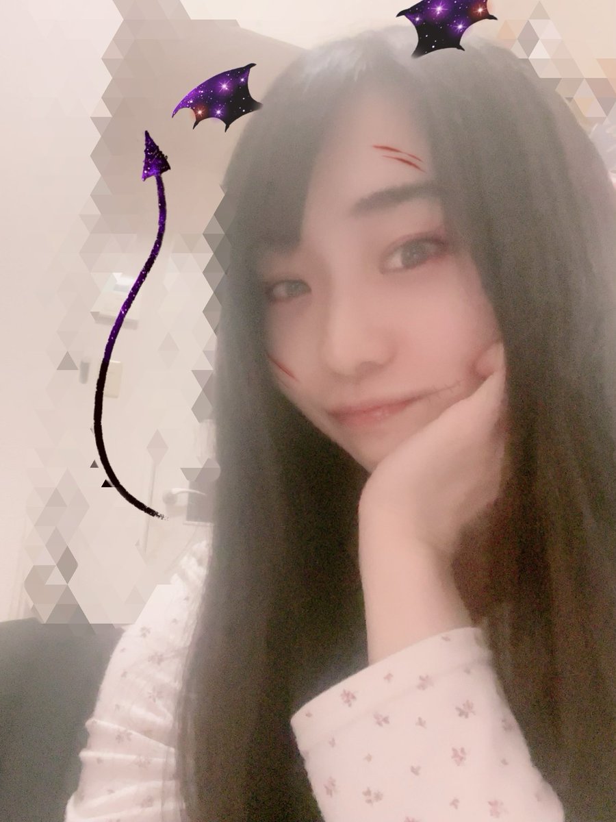chihoAchiho's tweet image. おつやほ🌙すべりこみ！！
ハッピーハロウィン🎃👻

空を燃やした。の後ちゃーんとロスって
寂しくなったり、どぅーんってなったり
してました🫠笑

最近は個人的にどんより曇り空
雨な日々だったりしてます🫠
みんなに会えて楽しすぎた反動かな😂
いつもありがとうね😊

明日から11月🍂
楽しもうね🥰