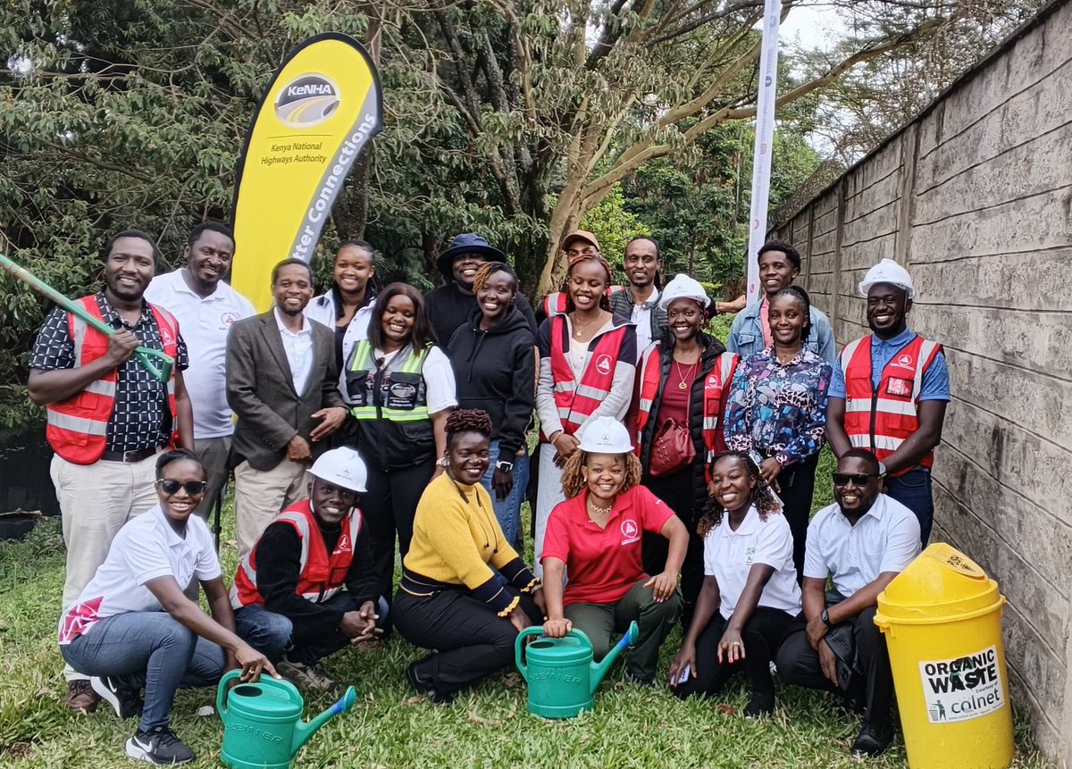 #TeamAAK on the ground today educating the public on the need to use professionals in the built environment and planting trees in the riperian  reserve next to T Mall #jeunamjengo #worldcitiesday