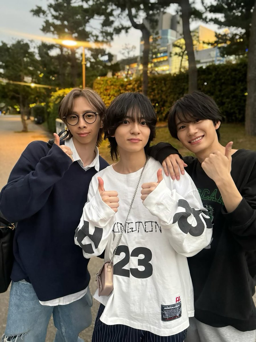 jjrarchive's tweet image. ♤ 2025.10.31
IG : jr_official_

♤

.

10月も今日で終わり👻🎃😈
ということで!!!
今月も未公開オフショットをお届けします🤳

11月の投稿もお楽しみに📷

#ACEes #KEYTOLIT #KTL #BandZAI #少年忍者 #SpeciaL
#関西ジュニア