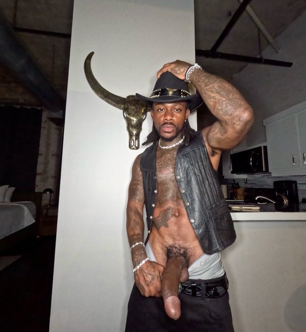 Save A Horse, Ride A Cowboy 🤠 https://t.co/qfAdpv4vVp