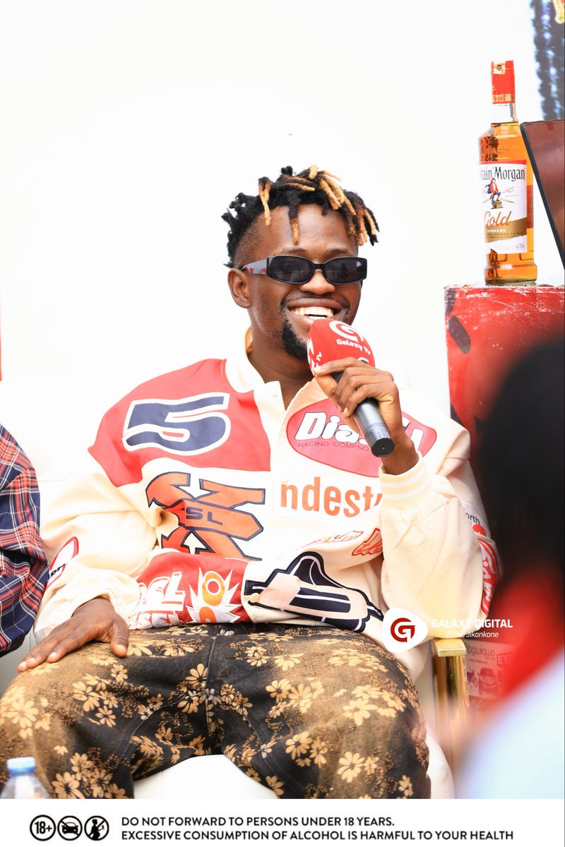 GalaxyFMUg's tweet image. Dax Vibes checks in for #ZzinaBigBang 

Any questions for him?

Powered by #SpiceOn | #CaptainMorganUG