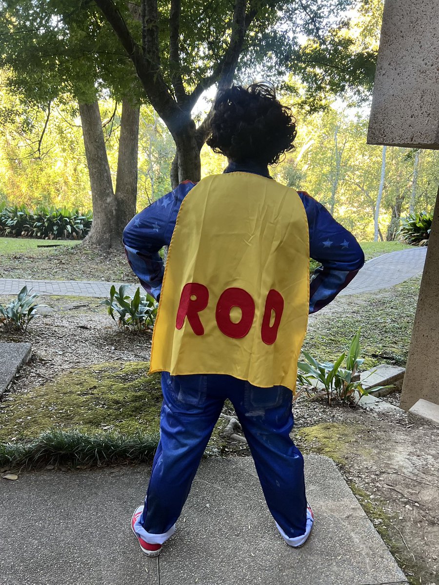 Chaotic_Classy's tweet image. I’m Rod, and I like to party