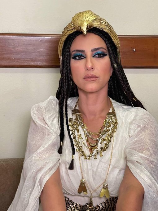 تزامنًا مع افتتاح المتحف المصري الكبير.. استعدّي مع "هي" لنكشف لكِ أسرار جمالية لن تندثر على خطى ملكات الحضارة الفرعونية #المتحف_المصري_الكبير 